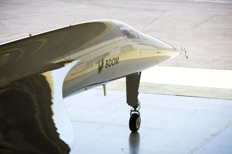 Сверхзвуковой пассажирский самолёт Boom Supersonic