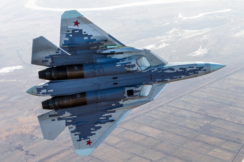 Истребитель 5 поколения России Су-57
