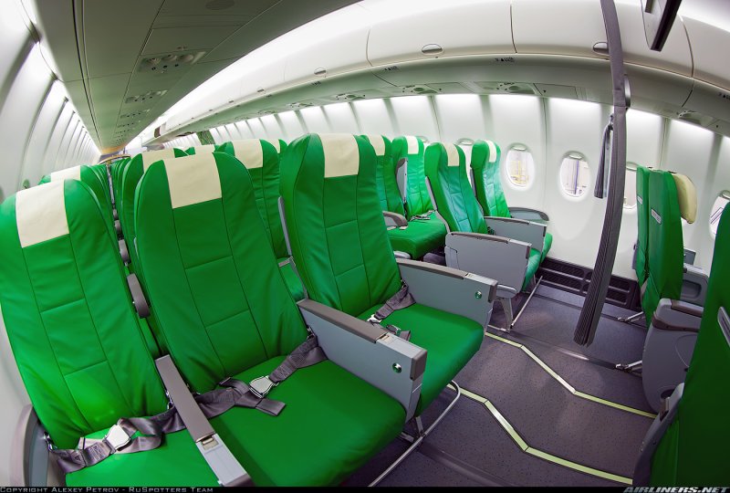 Sukhoi Superjet 100 салон