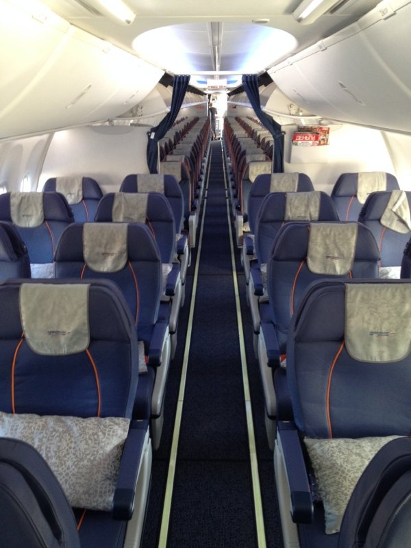 Салон самолета Боинг 737