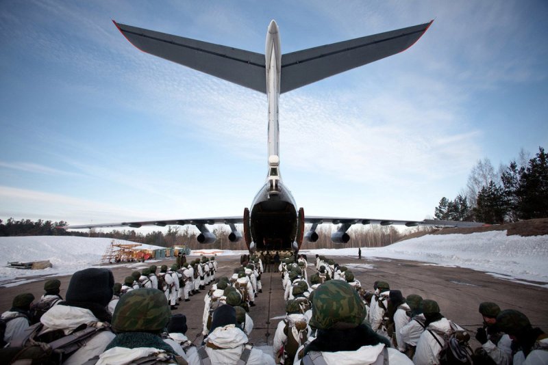 Самолёт ил-76 ВДВ