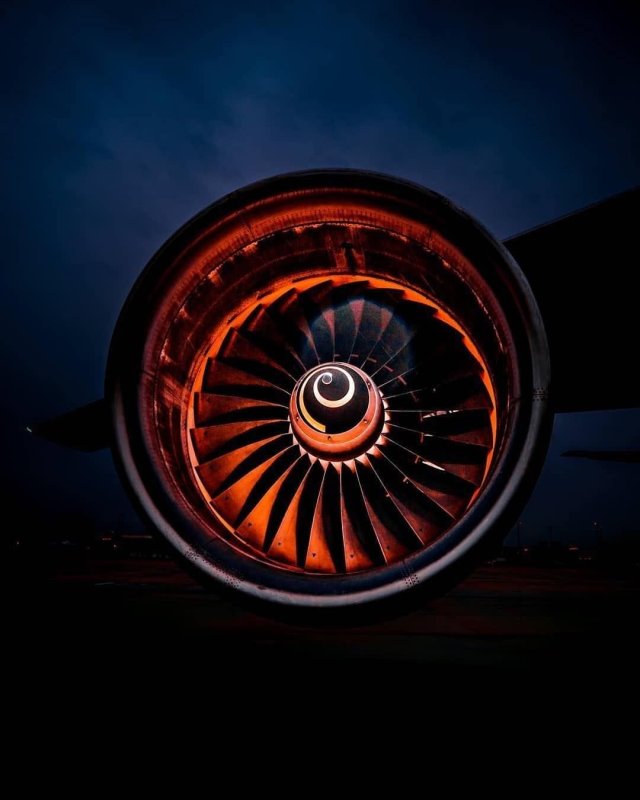 Jet engine rb211