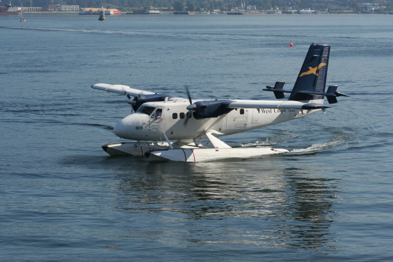 Гидросамолет DHC-6