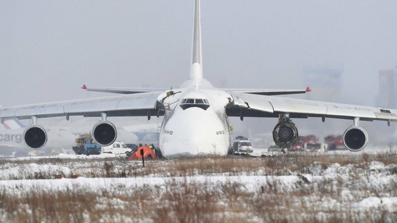 АН 124 Руслан Толмачево