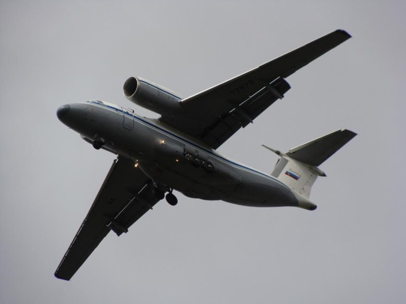 АН 72 С одним двигателем
