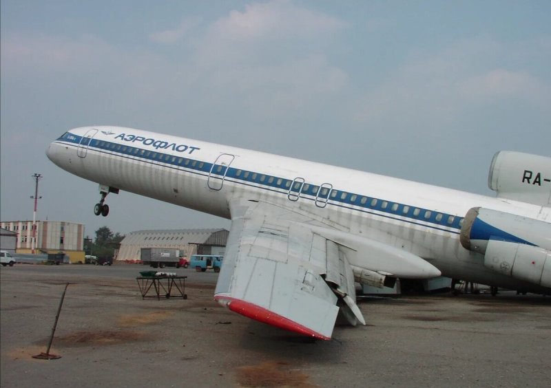 Ту 154м хвост