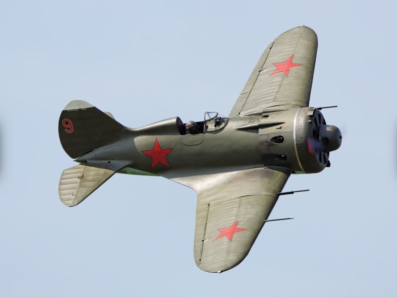 Советский самолёт истребитель и16