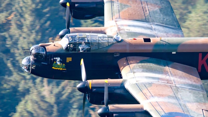 Бомбардировщик Arvo Lancaster Великобритания