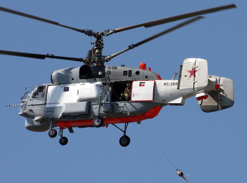 Вертолет Russian ka-27 Helix