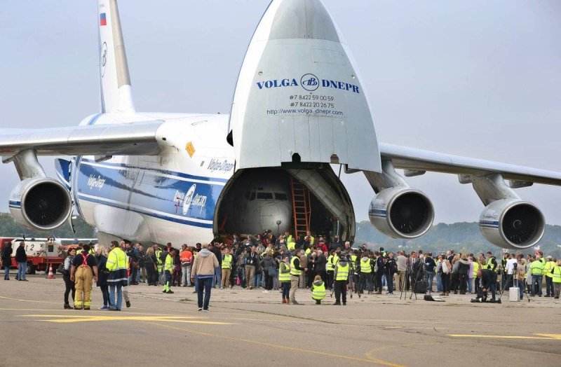 Антонов АН-124-100 Руслан