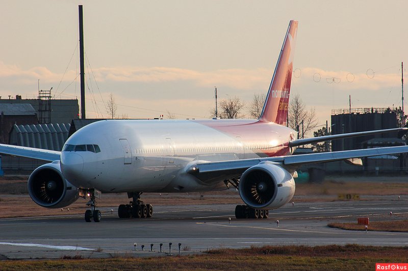 Nordwind Боинг 777-200