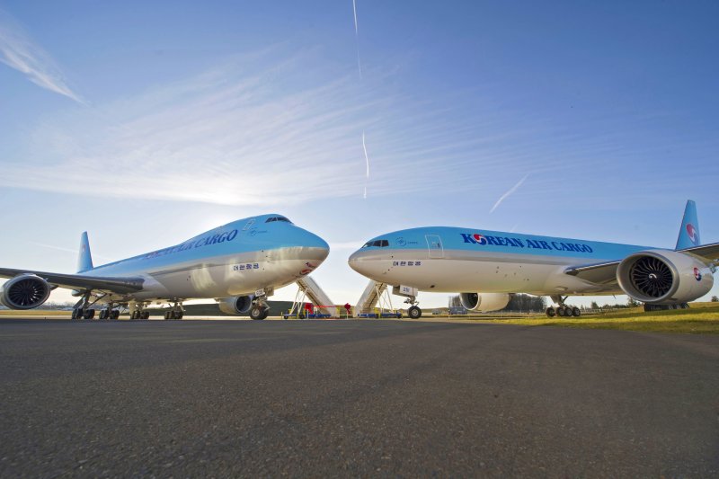 Korean Air 747-8f