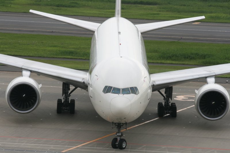 Грузовой самолёт Boeing 777-200f