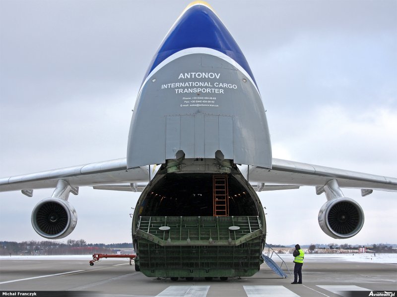 АН-124 Руслан Антонов