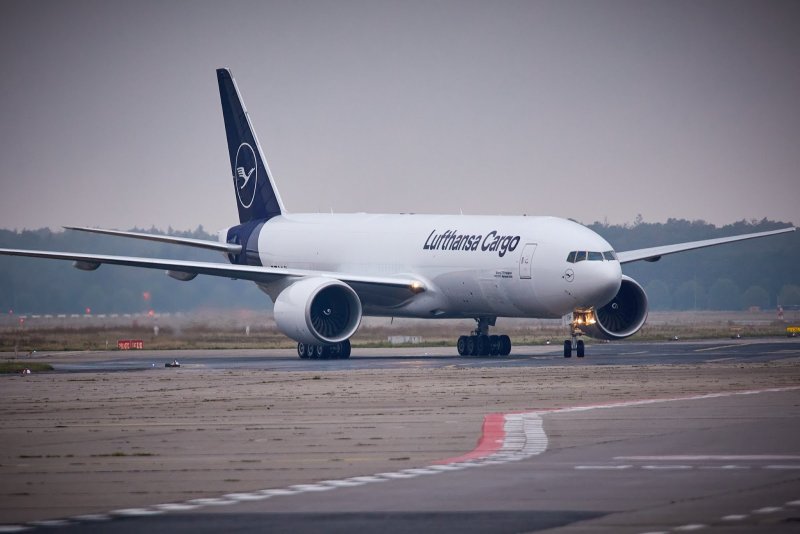 Боинг 777 Люфтганза