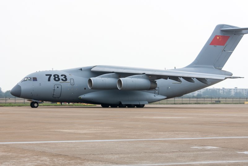 Военно-транспортный самолет Xian y-20