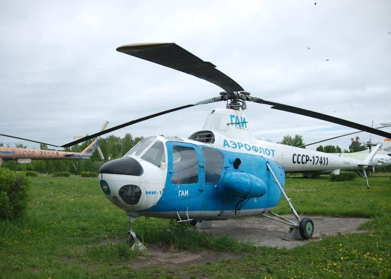 Совётский вертолёт ми1