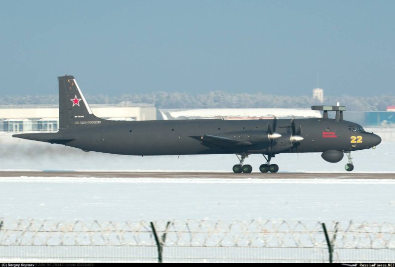 Противолодочный самолет ил-38н