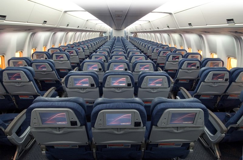 Салон самолета Боинг 767-300