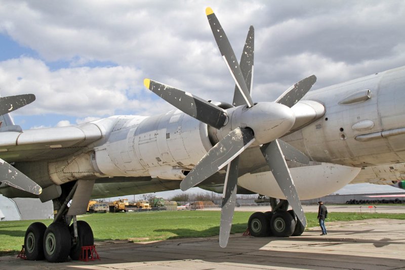 Туполев ту-142