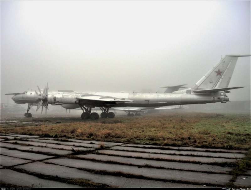 Самолет ту 142 Вытегра