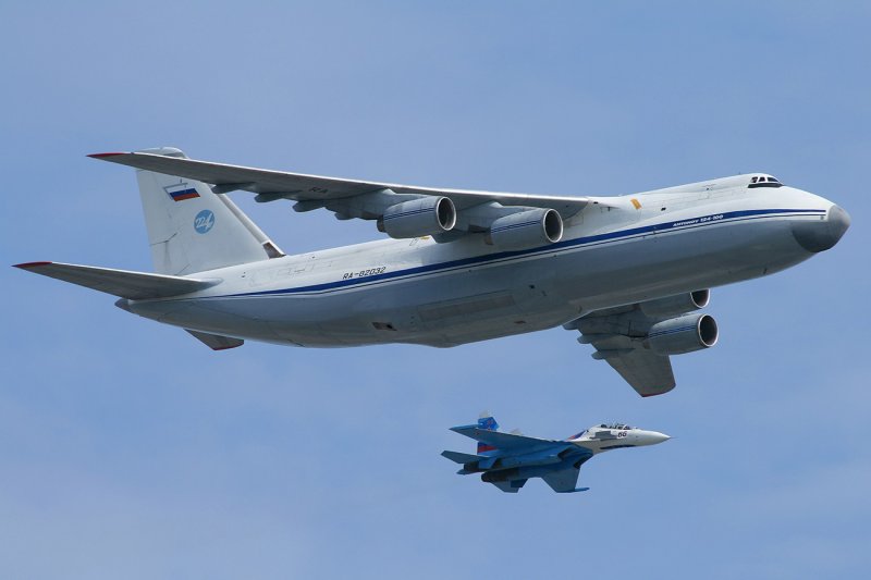Самолет АН 224 Руслан