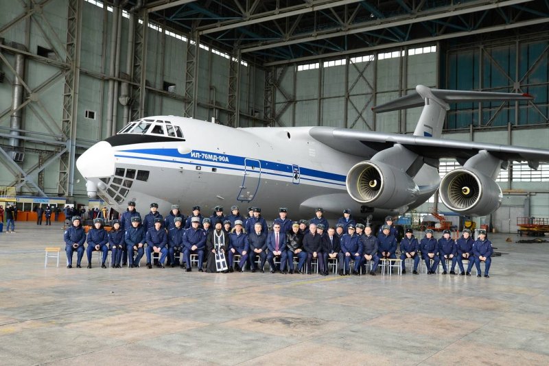 Самолёт ил-76мд-90а