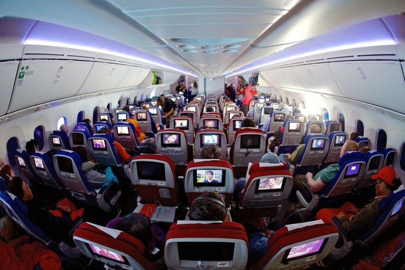 Боинг 747 салон