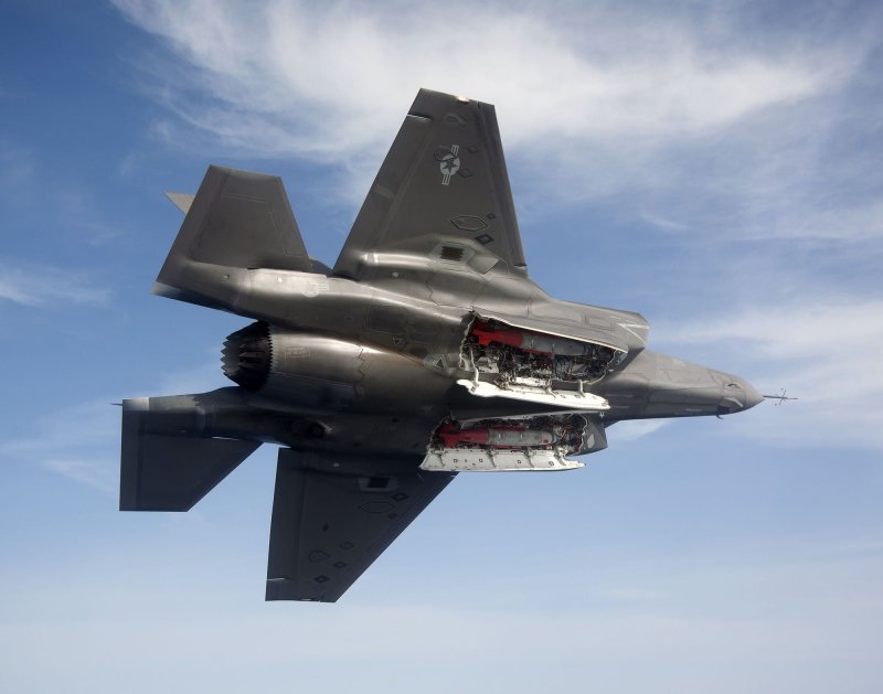 Истребитель f 35 вооружение
