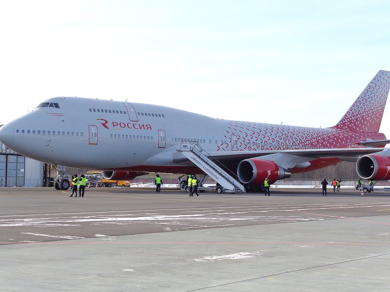 Двухпалубный Боинг 747 Россия