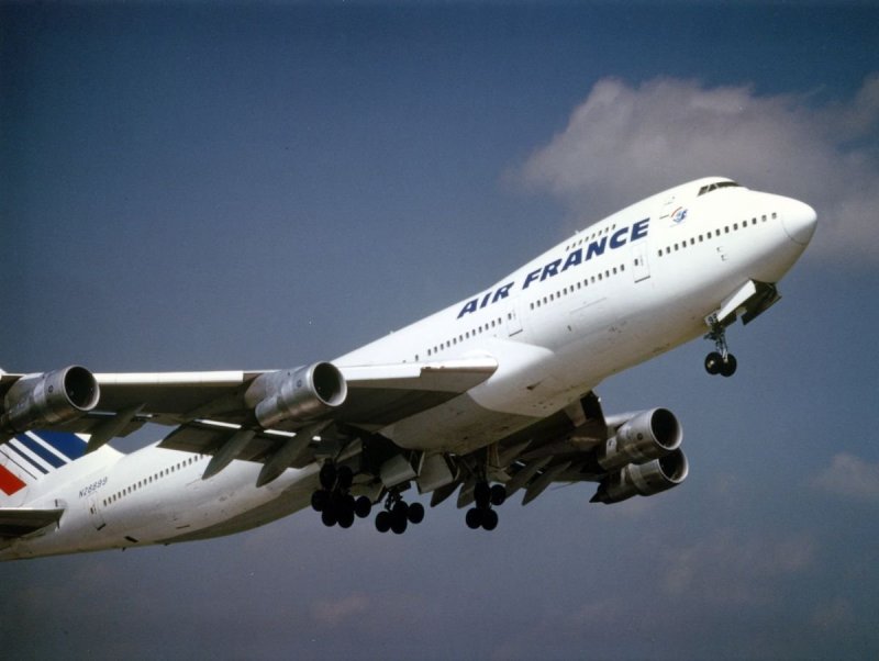 Боинг 747 300