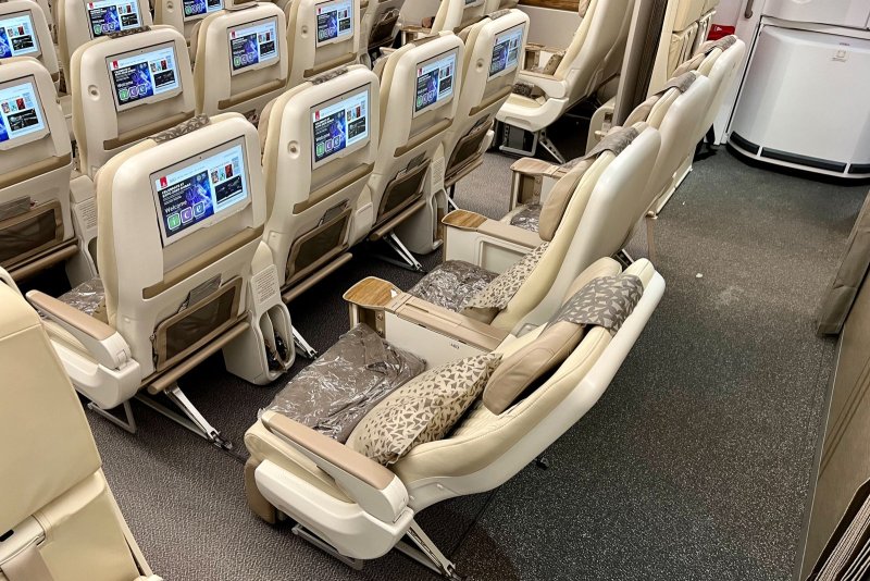 Boeing 777-300er Emirates эконом