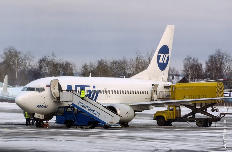 Аэропорт Сургут Боинг 737-500