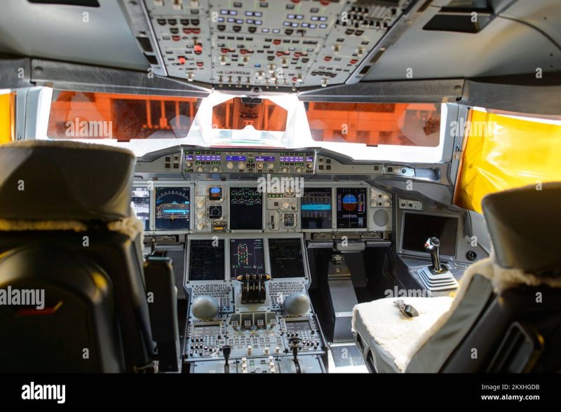 Emirates a380 Cockpit