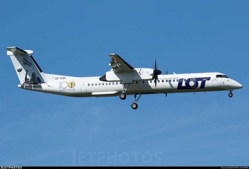 Bombardier Dash-8 lot