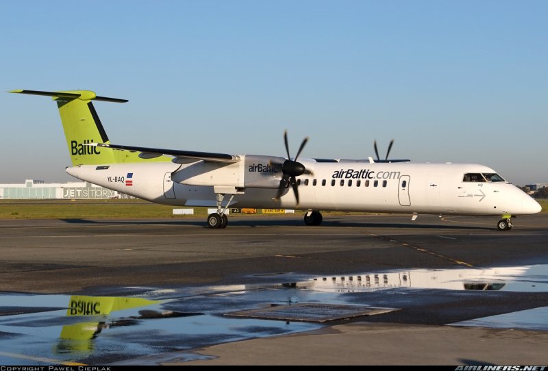 DEHAVILLAND Dash 8 q400