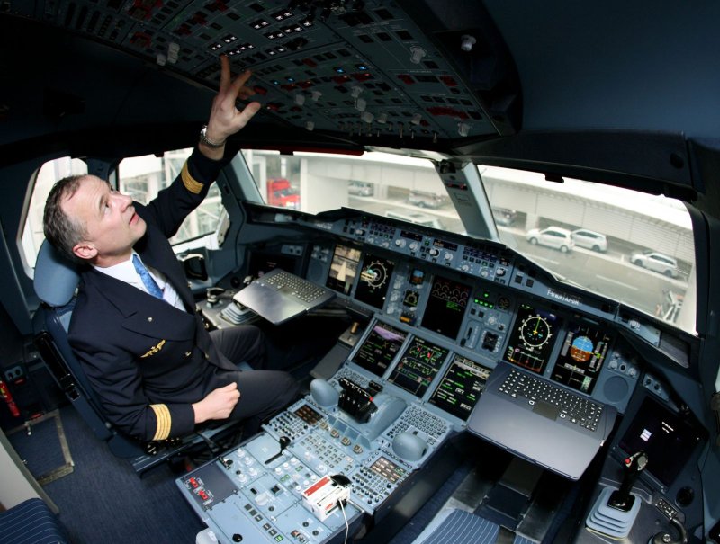 Кабина пилотов Аэробус 380