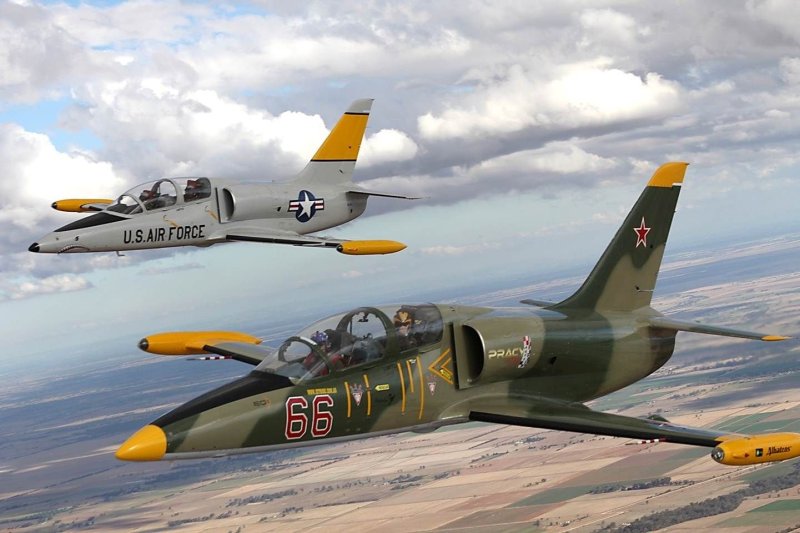 Истребителе l-39