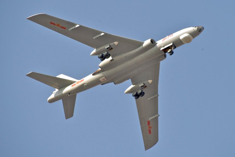 Xian h-6k Strategic Bomber