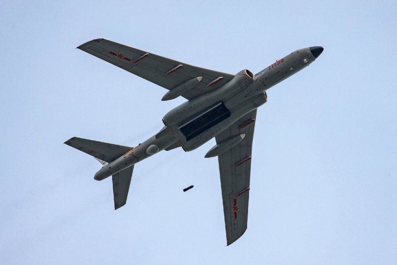 Китайский бомбардировщик н-6к