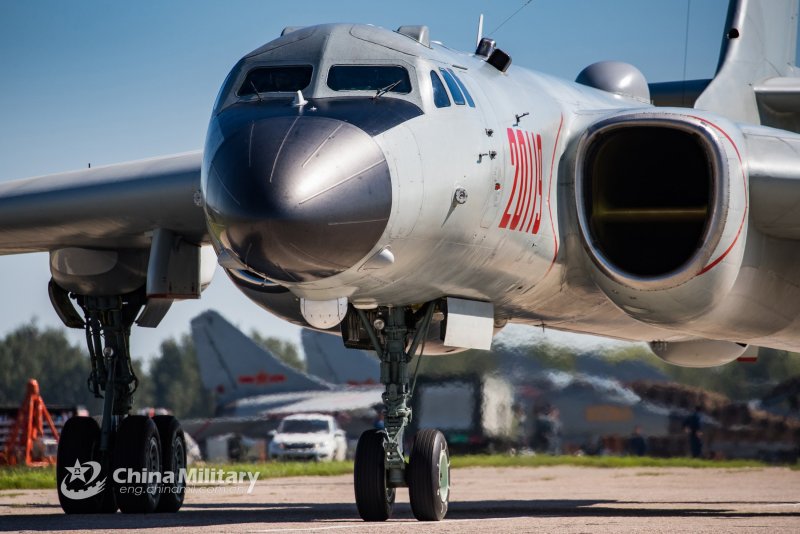 Бомбардировщиков h-6k