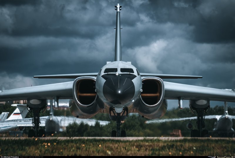 Китайский бомбардировщик Xian h 6k