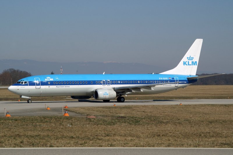 Боинг 737 1000