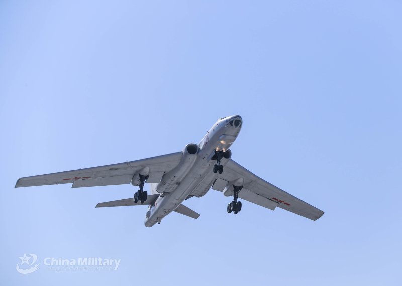 H-6 самолет