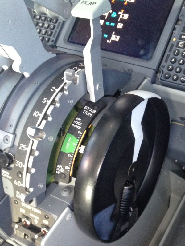 Руд Boeing 737 кабина