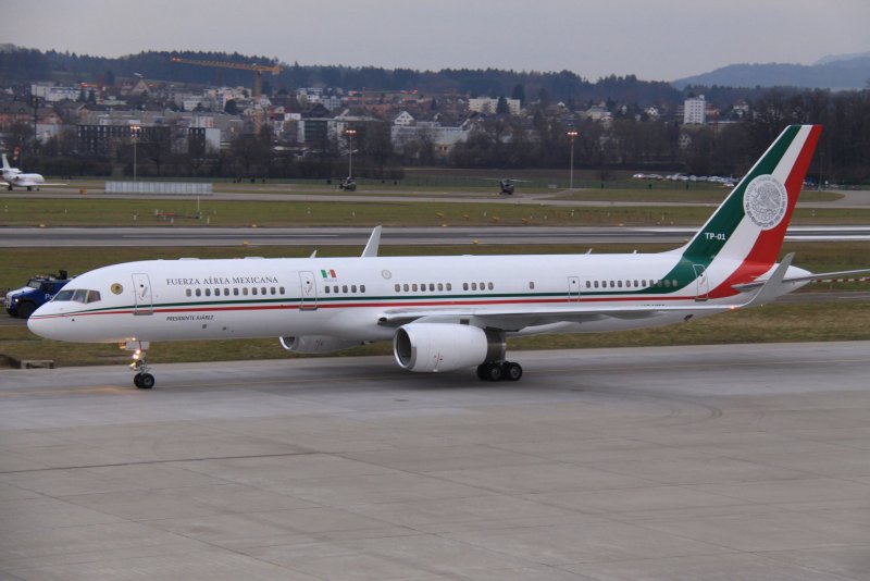 Боинг 752-200