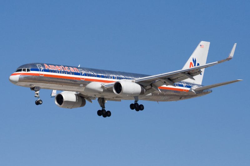 Самолет Boeing 757