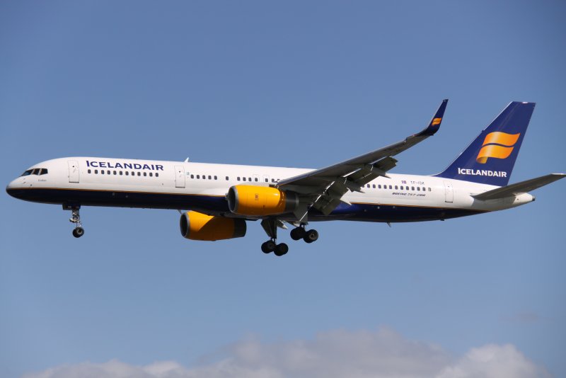 Boeing 757 Icelandair cabine