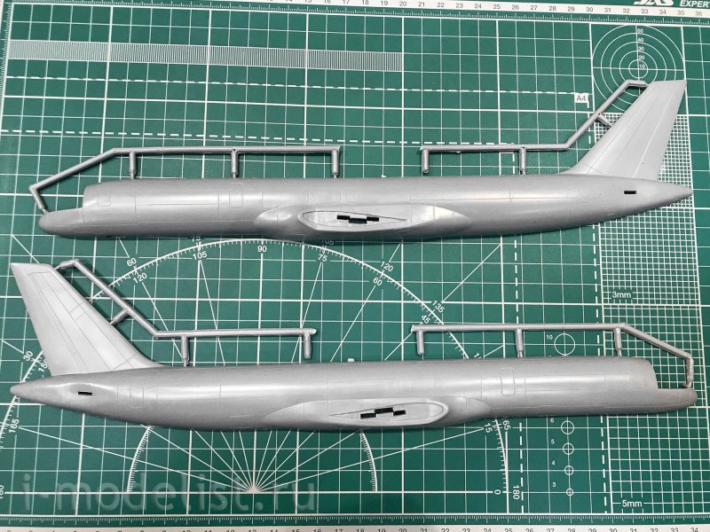 14424 Восточный экспресс 1/144 среднемагистральный авиалайнер б-734