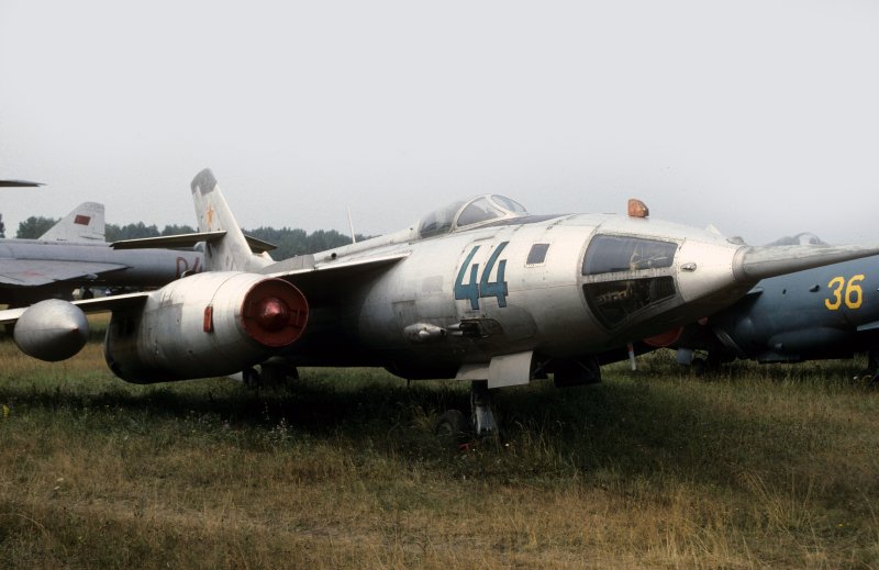Як 28б